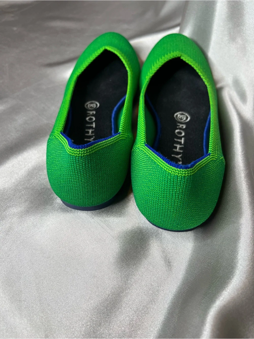 Rothy's Jellybean Kelly Green Round Toe Ballet Flats Size 7